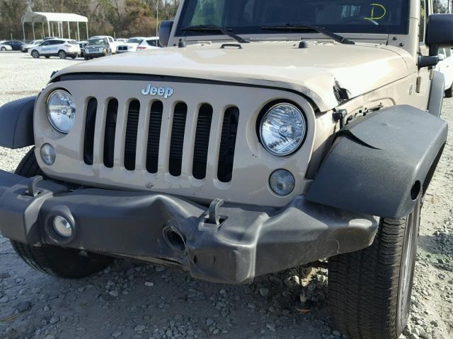 1C4BJWDG7GL316875 - 2016 JEEP WRANGLER U CREAM photo 9