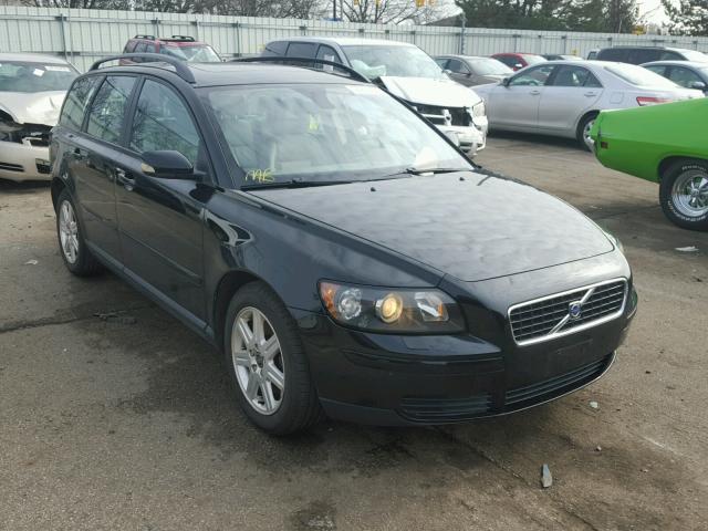 YV1MW382762157149 - 2006 VOLVO V50 2.4I BLACK photo 1