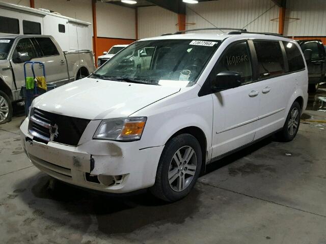 2D4RN4DE5AR325601 - 2010 DODGE GRAND CARA WHITE photo 2