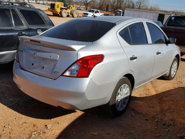 3N1CN7AP1GL885487 - 2016 NISSAN VERSA S SILVER photo 4