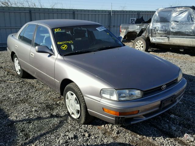 4T1VK12E0NU047913 - 1992 TOYOTA CAMRY LE BROWN photo 1