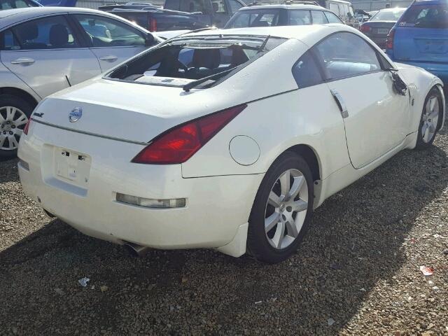 JN1AZ34D45M607501 - 2005 NISSAN 350Z COUPE WHITE photo 4