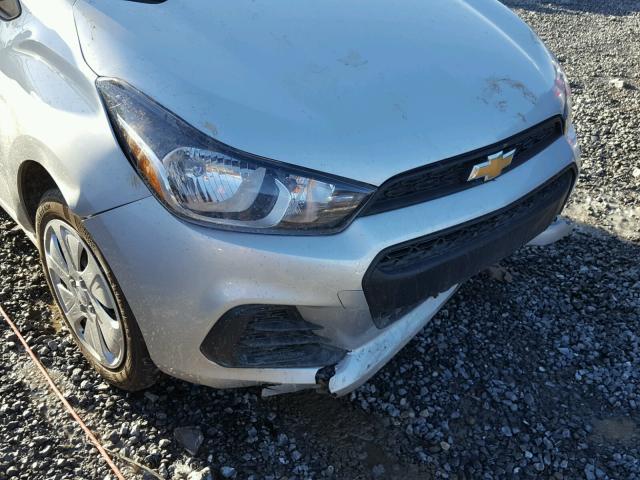 KL8CA6SA6HC729528 - 2017 CHEVROLET SPARK LS SILVER photo 9