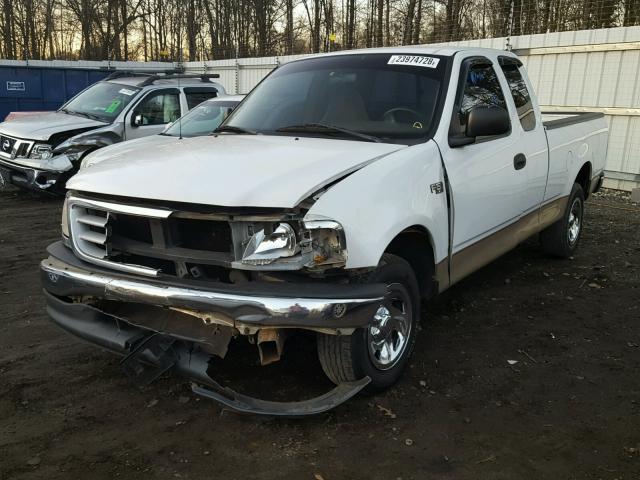 1FTZX1723XNB05659 - 1999 FORD F150 WHITE photo 2