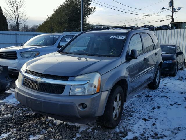 2CNDL23F456186463 - 2005 CHEVROLET EQUINOX LS GRAY photo 2