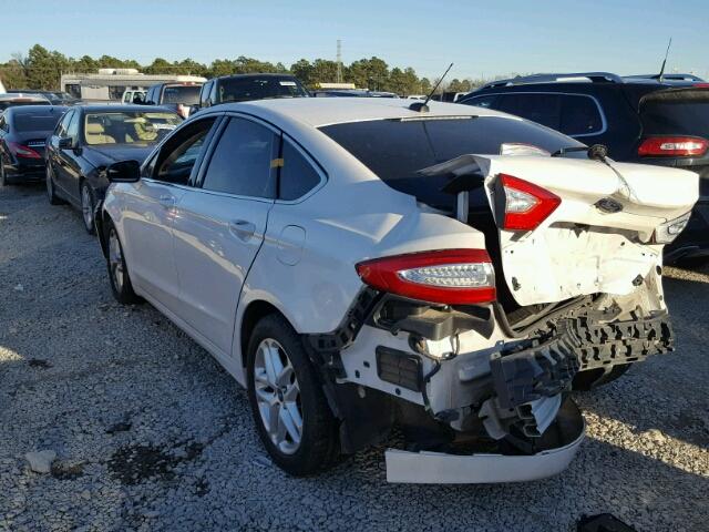 3FA6P0HR0DR268549 - 2013 FORD FUSION SE WHITE photo 3