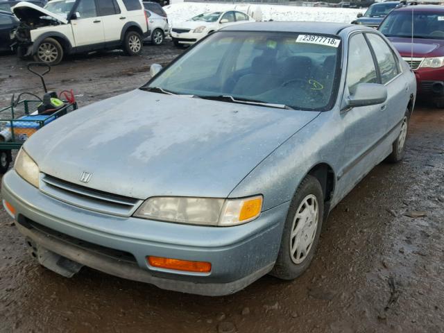 1HGCD5547RA049070 - 1994 HONDA ACCORD LX BLUE photo 2