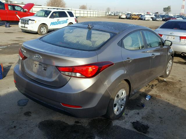 5NPDH4AE3GH752381 - 2016 HYUNDAI ELANTRA SE GOLD photo 4