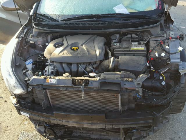 5NPDH4AE3GH752381 - 2016 HYUNDAI ELANTRA SE GOLD photo 7