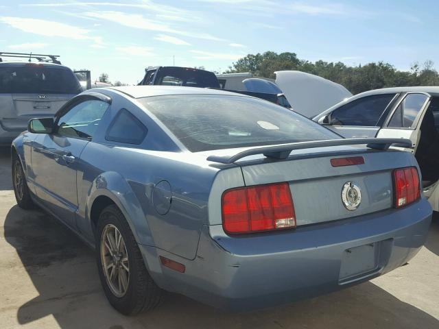 1ZVFT80N655158457 - 2005 FORD MUSTANG BLUE photo 3