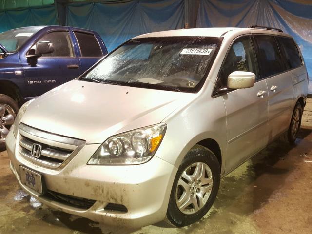 5FNRL38427B457556 - 2007 HONDA ODYSSEY EX SILVER photo 2