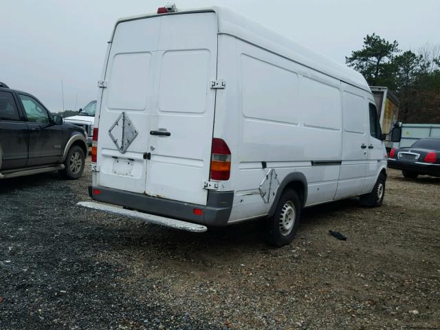 WD0PD744265960626 - 2006 DODGE SPRINTER 2 WHITE photo 4