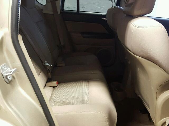 1J4FT47B29D208395 - 2009 JEEP COMPASS SP 金色 照片 6