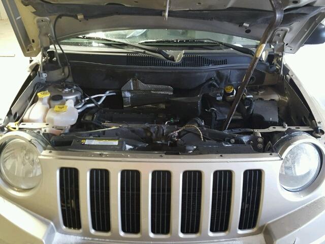 1J4FT47B29D208395 - 2009 JEEP COMPASS SP 金色 照片 7