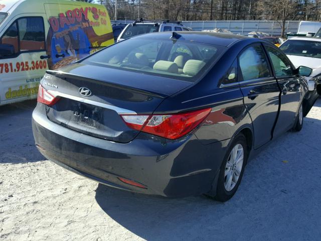 5NPEB4AC2DH546839 - 2013 HYUNDAI SONATA GLS BLUE photo 4