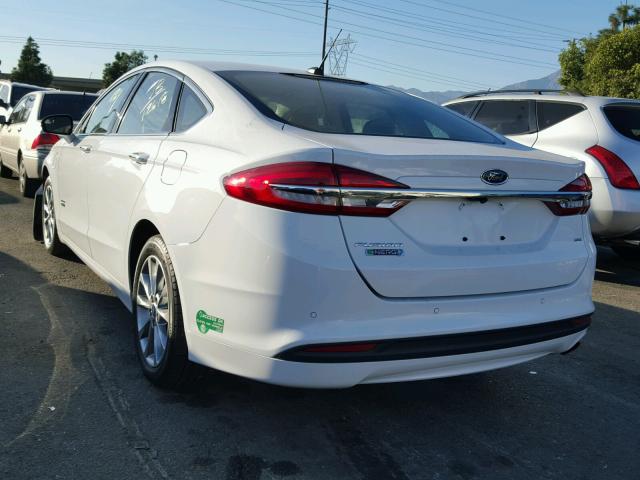 3FA6P0PU3HR354398 - 2017 FORD FUSION SE WHITE photo 3