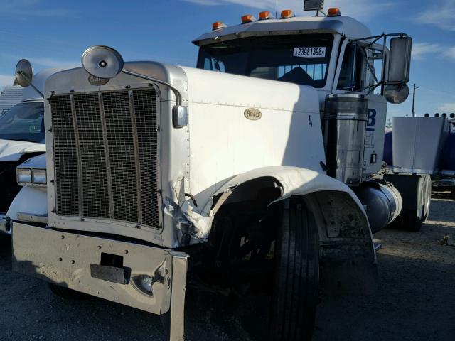 1XP5DR9X3WD426800 - 1998 PETERBILT 379 WHITE photo 2