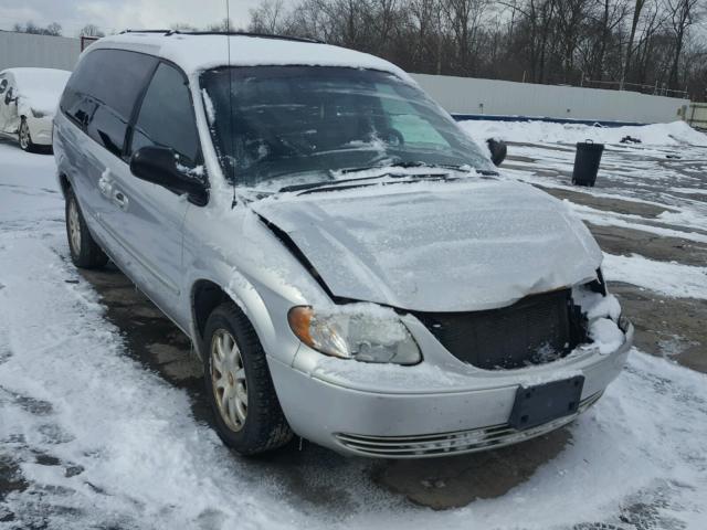 2C8GP74L42R615956 - 2002 CHRYSLER TOWN & COU SILVER photo 1