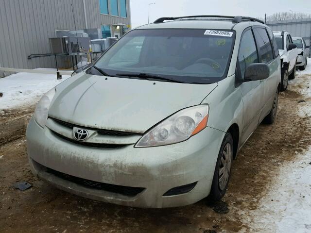 5TDZK23C47S018107 - 2007 TOYOTA SIENNA CE GREEN photo 2