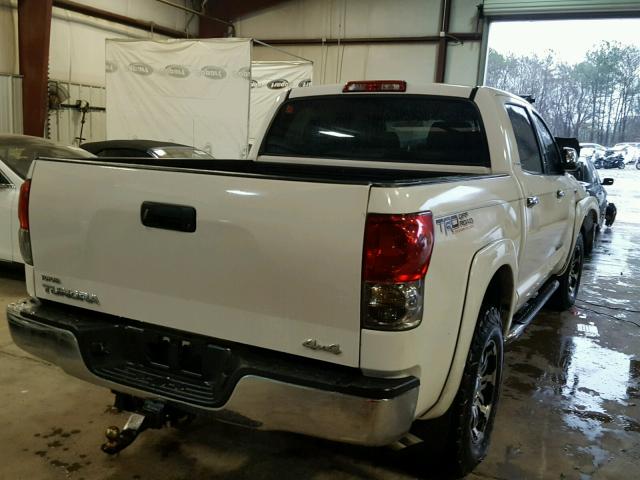 5TBDV58167S463208 - 2007 TOYOTA TUNDRA CRE WHITE photo 4