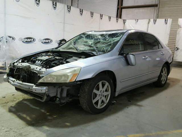 1HGCM568X4A039093 - 2004 HONDA ACCORD EX SILVER photo 2