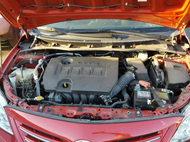 5YFBU4EE3DP134151 - 2013 TOYOTA COROLLA BA RED photo 7