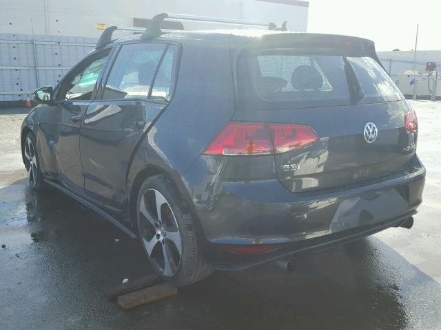 3VW4T7AU5FM073290 - 2015 VOLKSWAGEN GTI BLACK photo 3