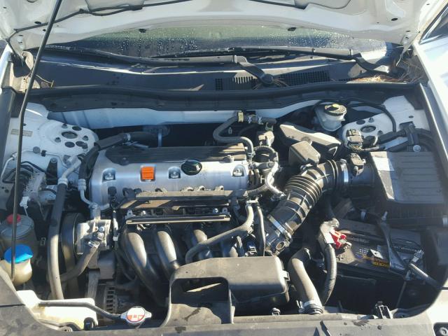 JHMCP26328C045780 - 2008 HONDA ACCORD LX WHITE photo 7