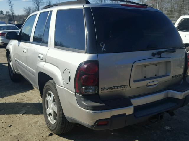 1GNDT13S942103138 - 2004 CHEVROLET TRAILBLAZE SILVER photo 3