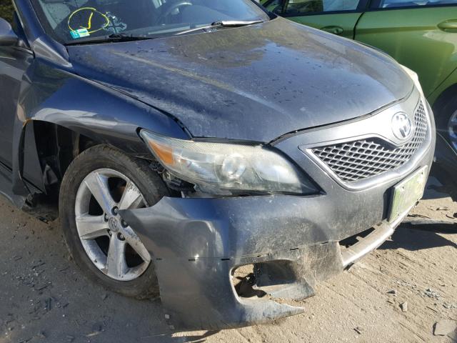 4T1BF3EK9AU549463 - 2010 TOYOTA CAMRY BASE GRAY photo 9