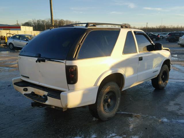 1GNCS18X14K167242 - 2004 CHEVROLET BLAZER WHITE photo 4