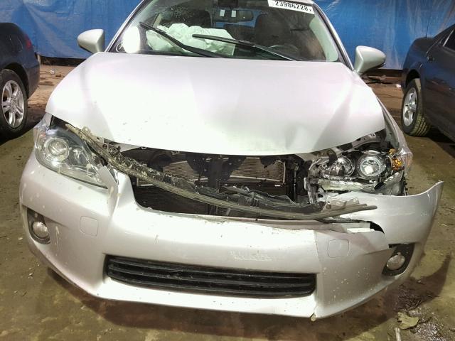 JTHKD5BH0C2061241 - 2012 LEXUS CT 200 SILVER photo 9