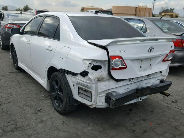 2T1BU4EE0CC853310 - 2012 TOYOTA COROLLA BA WHITE photo 3