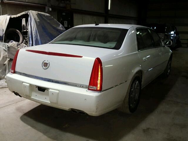 1G6KD57Y17U114990 - 2007 CADILLAC DTS WHITE photo 4