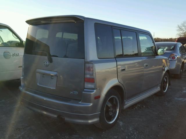 JTLKT324X54019712 - 2005 TOYOTA SCION XB SILVER photo 4