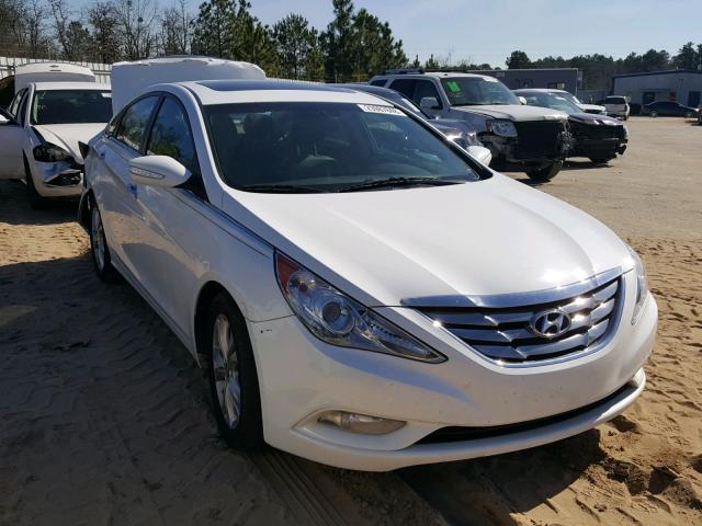 5NPEC4AC8BH229268 - 2011 HYUNDAI SONATA SE WHITE photo 1