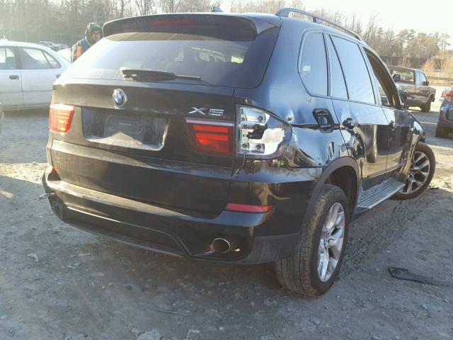 5UXZV4C52BL411035 - 2011 BMW X5 XDRIVE3 BLACK photo 4