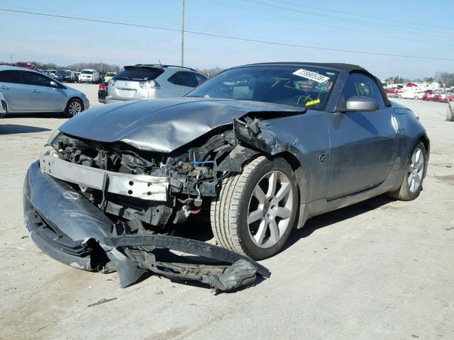 JN1AZ36A04M253025 - 2004 NISSAN 350Z ROADS SILVER photo 2