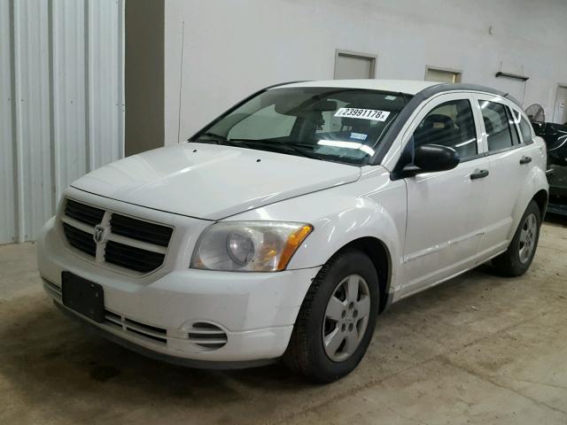 1B3HB28B38D757897 - 2008 DODGE CALIBER WHITE photo 2