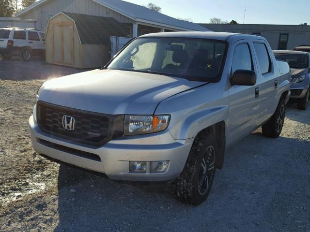 5FPYK1F7XEB006864 - 2014 HONDA RIDGELINE SILVER photo 2