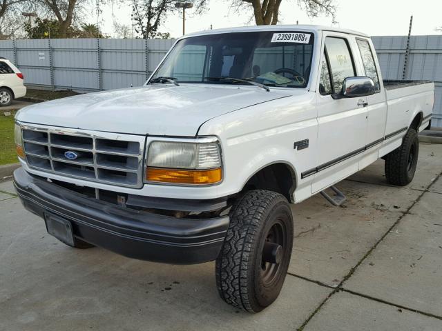 1FTHX26M5PKA80382 - 1993 FORD F250 WHITE photo 2