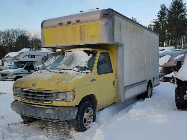 1FDKE37G6RHA54959 - 1994 FORD ECONOLINE YELLOW photo 2