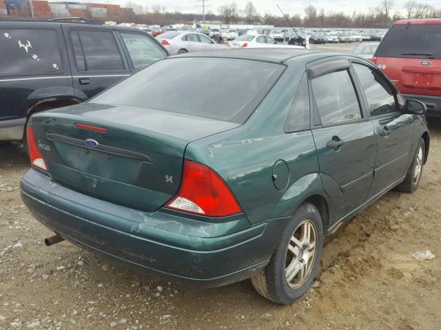 1FAFP34P6YW326317 - 2000 FORD FOCUS SE GREEN photo 4