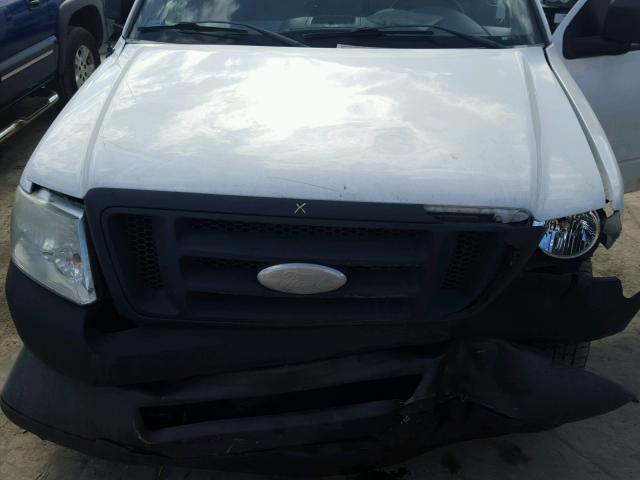 1FTRF12W47KC32998 - 2007 FORD F150 WHITE photo 7