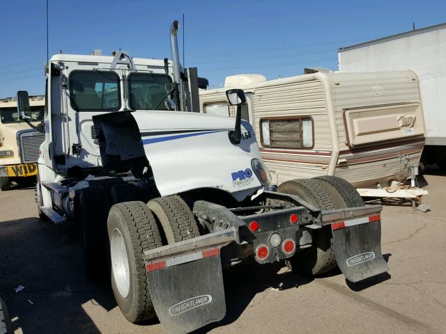 3AKJGEDV1FSGE8792 - 2015 FREIGHTLINER CASCADIA 1 WHITE photo 3