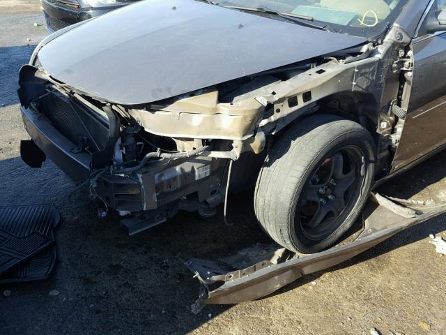 1G1ZB5EB4AF110064 - 2010 CHEVROLET MALIBU LS ნაცრისფერი ფოტო 9