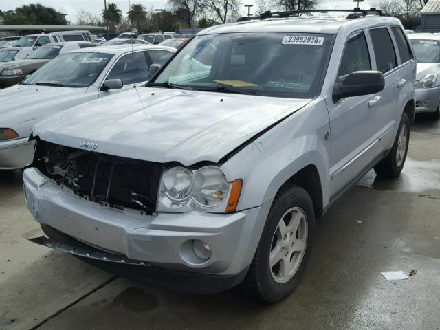 1J4HR58N85C722127 - 2005 JEEP GRAND CHER SILVER photo 2