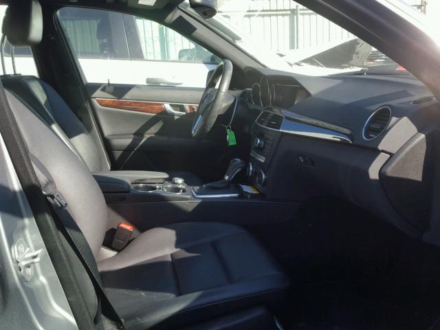 WDDGF8AB0DR264676 - 2013 MERCEDES-BENZ C 300 4MAT GRAY photo 5