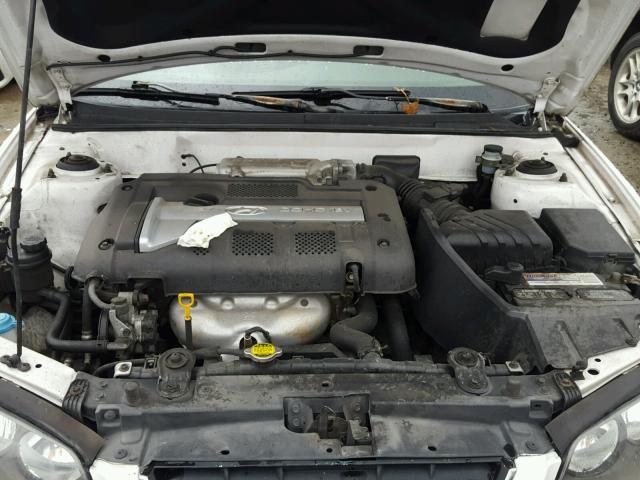 KMHDN46D04U893446 - 2004 HYUNDAI ELANTRA GL WHITE photo 7