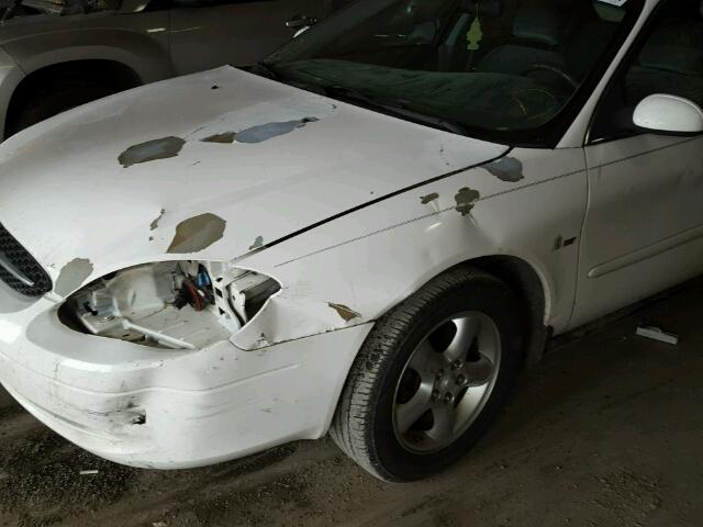 1FAFP5825YG267085 - 2000 FORD TAURUS SE WHITE photo 9